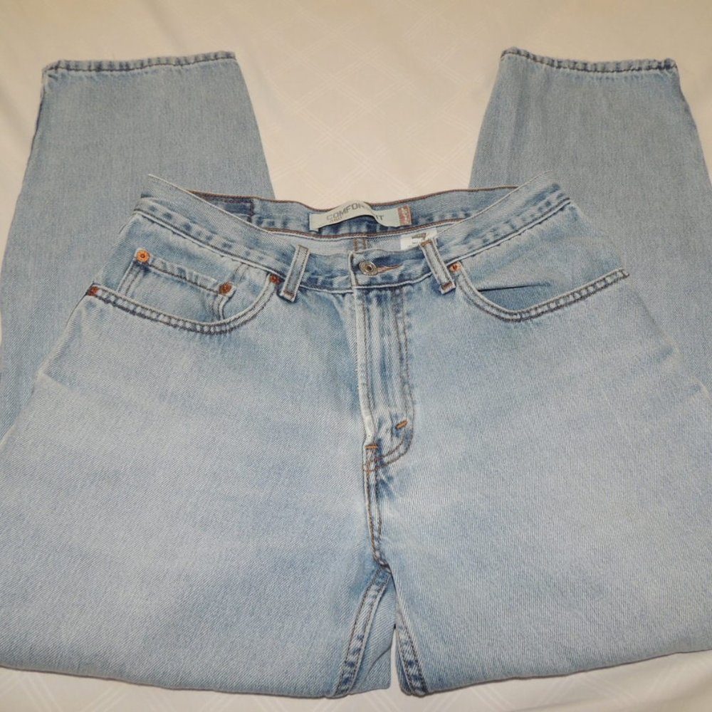 Mens LEVIS STRAUSS 560 Size 32 x 30 Denim JEANS